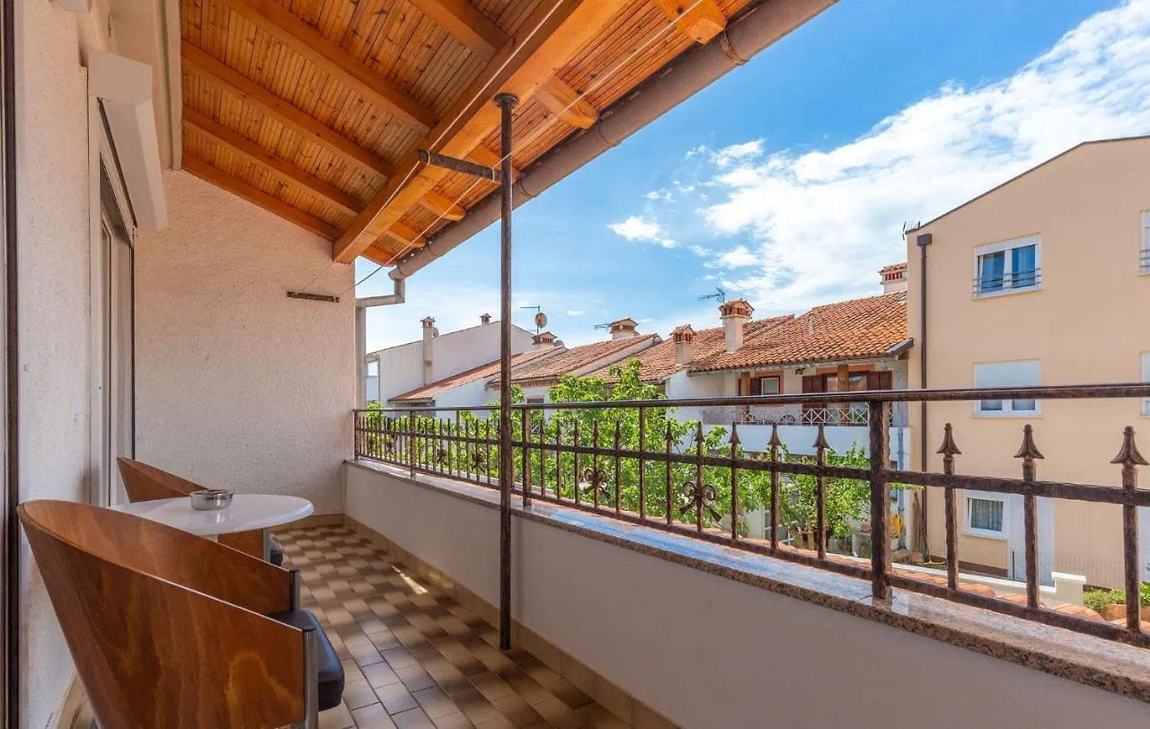 Apartment Ivana B4 N2 Porec Croatia